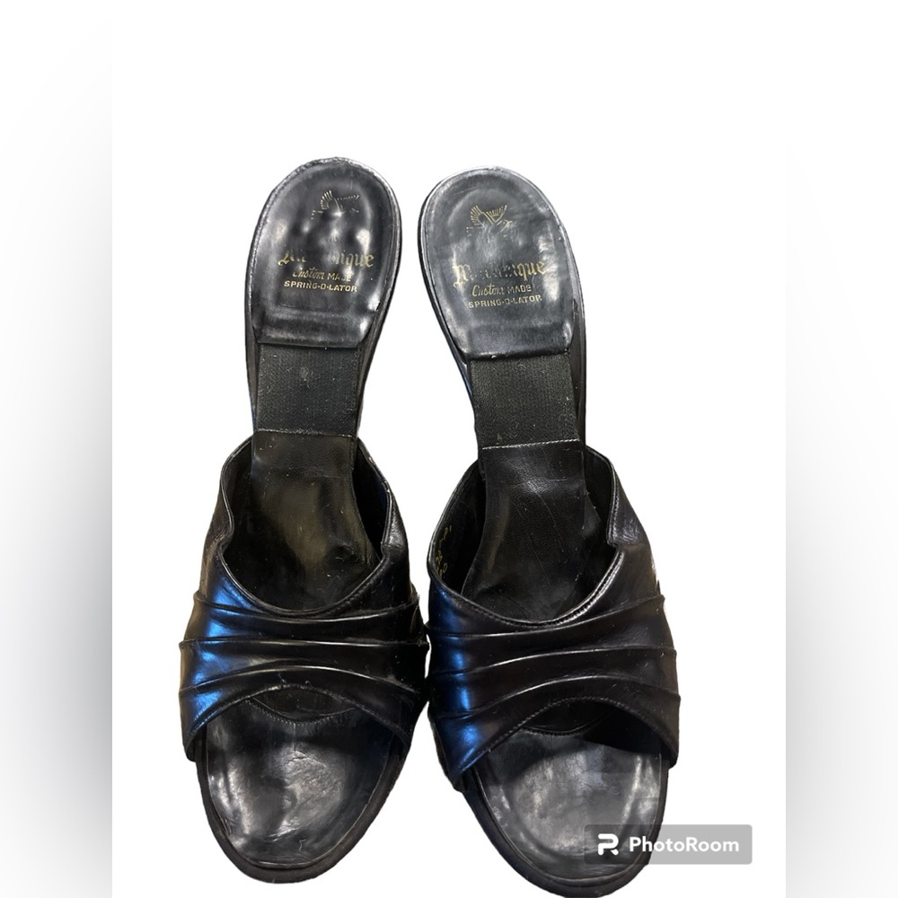 Vintage (1950’s) Spring-O-later custom made black heels.  Size 6.5 - Picture 2 of 5